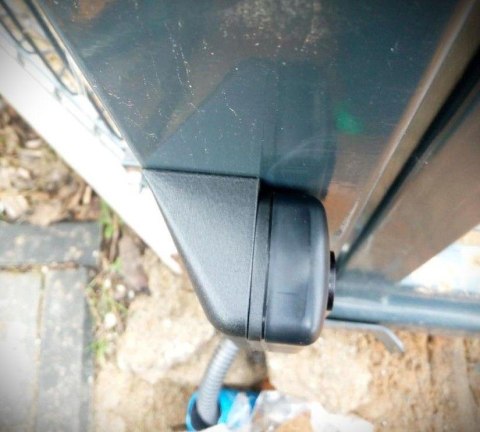 GENIUS VEGA - podstawy montażowe (kątowe) fotokomórek (komplet - 2szt.) PRESBET