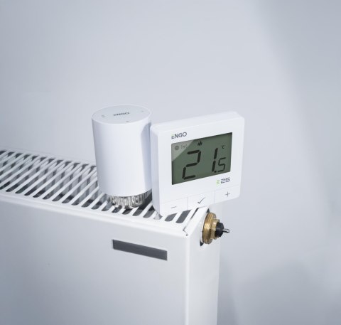 ENGO Controls Inteligentny zestaw ogrzewania Biały (E25-BATW-4 + ETRV-M30) ENGO CONTROLS